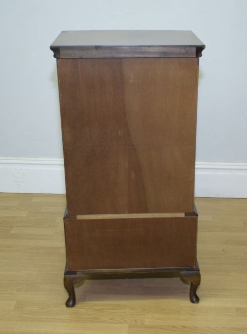 EARLY 20TH CENTURY BOW FRONT CHEST - ADDITIONAL PHOTO 7