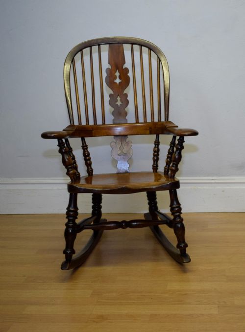 ANTIQUE WINDSOR ROCKING CHAIR - ADDITIONAL PHOTO 2