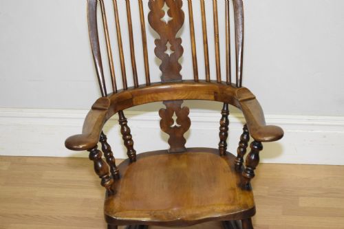 ANTIQUE WINDSOR ROCKING CHAIR - ADDITIONAL PHOTO 4