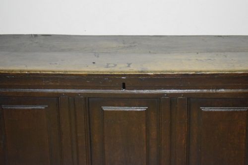 ANTIQUE 17TH CENTURY OAK COFFER - ADDITIONAL PHOTO 2