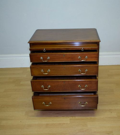 ANTIQUE EARLY 20TH CENTURY CHEST - ADDITIONAL PHOTO 4