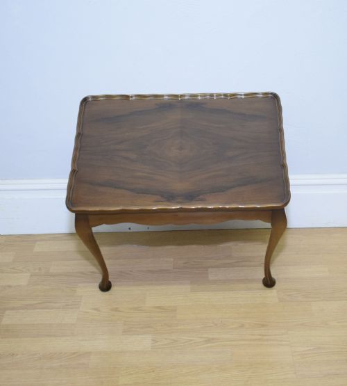 EARLY 20TH CENTURY WALNUT COFFEE TABLE - ADDITIONAL PHOTO 6