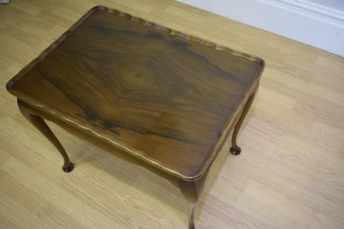 EARLY 20TH CENTURY WALNUT COFFEE TABLE - ADDITIONAL PHOTO 11