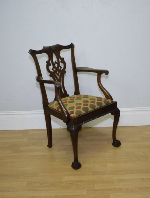 ANTIQUE CHIPPENDALE ARMCHAIR - ADDITIONAL PHOTO 1