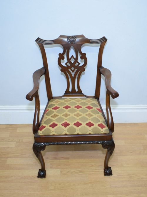 ANTIQUE CHIPPENDALE ARMCHAIR - ADDITIONAL PHOTO 16