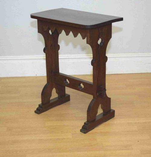 early 20th century arts crafts table - CATEGORY: ANTIQUE TABLES - DATED 1900