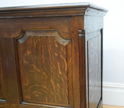 EARLY 18TH CENTURY MULE CHEST - ADDITIONAL PHOTO 7