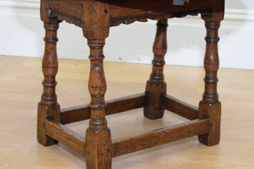 EARLY 20TH CENTURY OAK LAMP TABLE - ADDITIONAL PHOTO 11