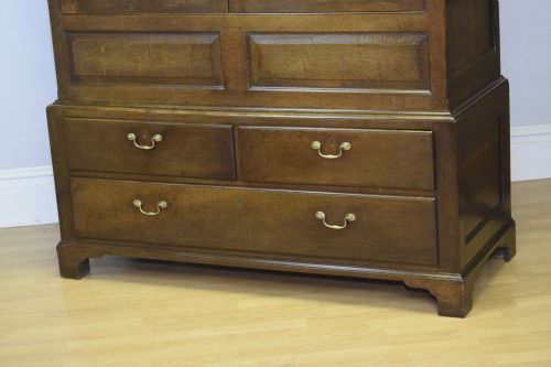 GEORGIAN OAK CUPBOARD PRESS - ADDITIONAL PHOTO 4