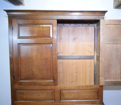 GEORGIAN OAK CUPBOARD PRESS - ADDITIONAL PHOTO 14