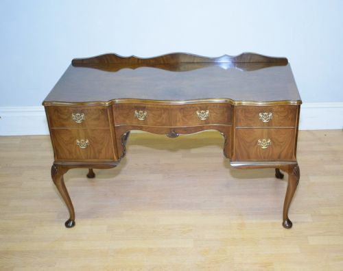 EARLY 20TH CENTURY WALNUT DESK - ADDITIONAL PHOTO 5