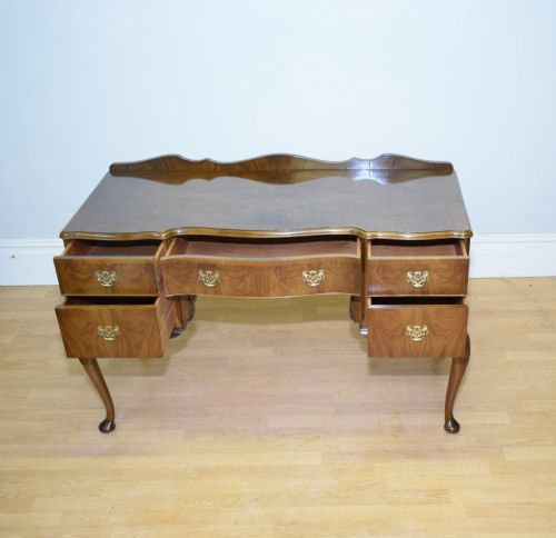 EARLY 20TH CENTURY WALNUT DESK - ADDITIONAL PHOTO 10