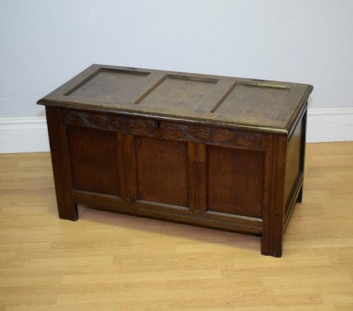 WILLIAM MARY PERIOD OAK COFFER - ADDITIONAL PHOTO 1