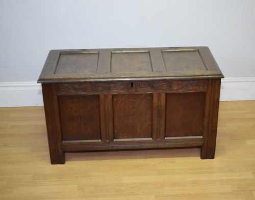 WILLIAM MARY PERIOD OAK COFFER - ADDITIONAL PHOTO 5