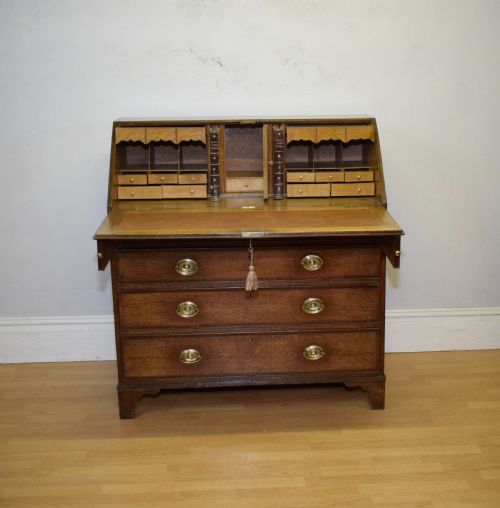 GEORGIAN PERIOD OAK BUREAU - ADDITIONAL PHOTO 8
