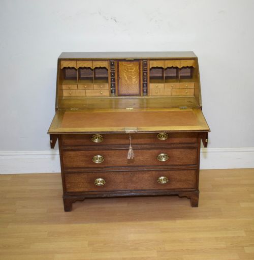 GEORGIAN PERIOD OAK BUREAU - ADDITIONAL PHOTO 11
