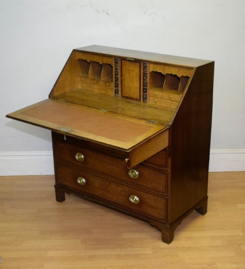 GEORGIAN PERIOD OAK BUREAU - ADDITIONAL PHOTO 24