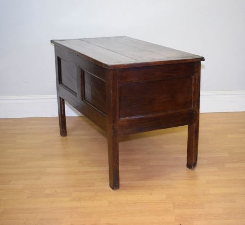 17TH CENTURY FRENCH OAK COFFER - ADDITIONAL PHOTO 12