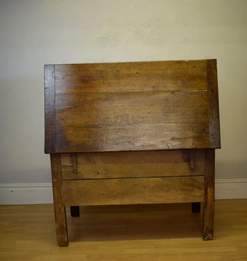 17TH CENTURY FRENCH OAK COFFER - ADDITIONAL PHOTO 18