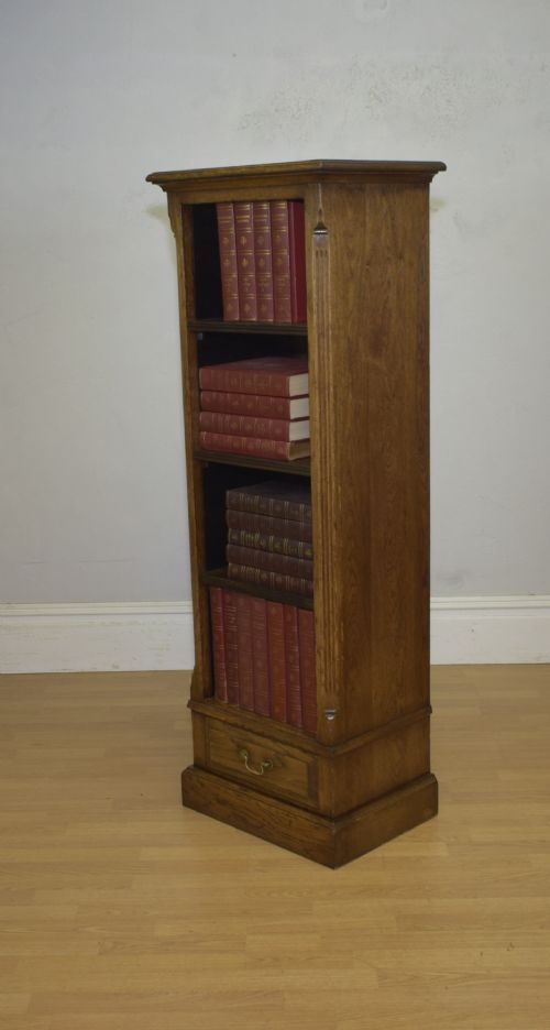 EARLY 20TH CENTURY OAK BOOKCASE - ADDITIONAL PHOTO 9