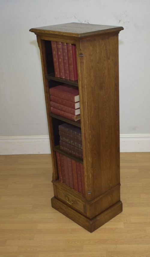 EARLY 20TH CENTURY OAK BOOKCASE - ADDITIONAL PHOTO 11