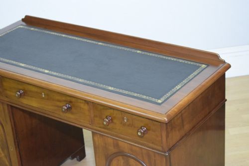 VICTORIAN MAHOGANY DESK - ADDITIONAL PHOTO 17