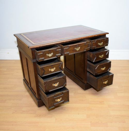 EARLY 20TH CENTURY OAK DESK - ADDITIONAL PHOTO 14