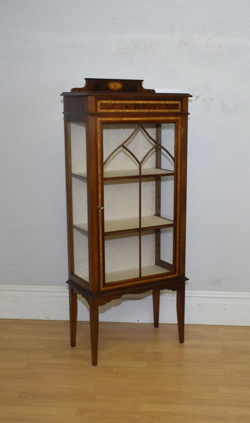 early 20th century display cabinet - CATEGORY: ANTIQUE CABINETS - DATED 1930