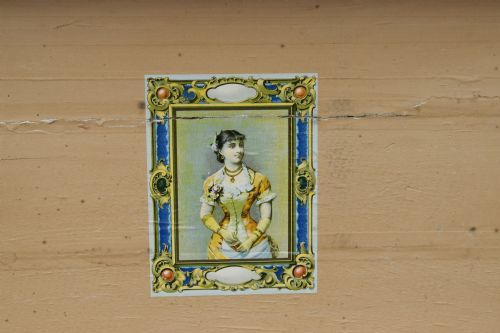 ANTIQUE VICTORIAN TRAVELLING TRUNK - ADDITIONAL PHOTO 14