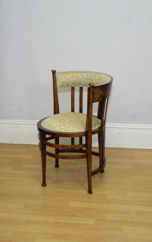 ARTS CRAFTS CORNER CHAIR - ADDITIONAL PHOTO 4