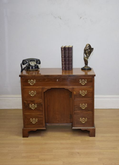 ANTIQUE 19TH CENTURY DESK - ADDITIONAL PHOTO 3