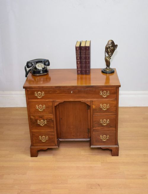 ANTIQUE 19TH CENTURY DESK - ADDITIONAL PHOTO 4