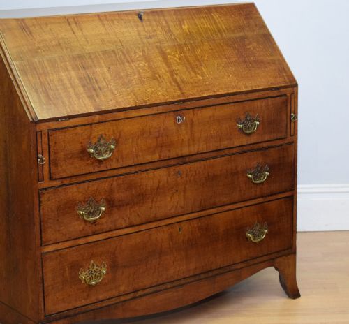 ANTIQUE GEORGIAN PERIOD OAK BUREAU - ADDITIONAL PHOTO 14