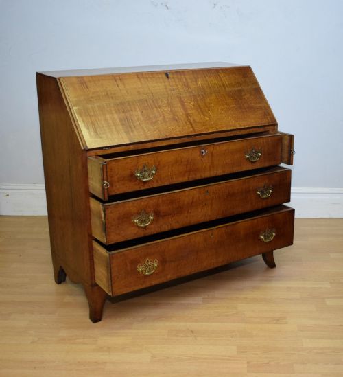 ANTIQUE GEORGIAN PERIOD OAK BUREAU - ADDITIONAL PHOTO 16