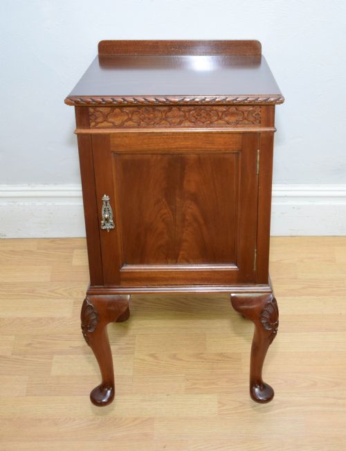 EARLY 20TH CENTURY BEDSIDE CABINET - ADDITIONAL PHOTO 15