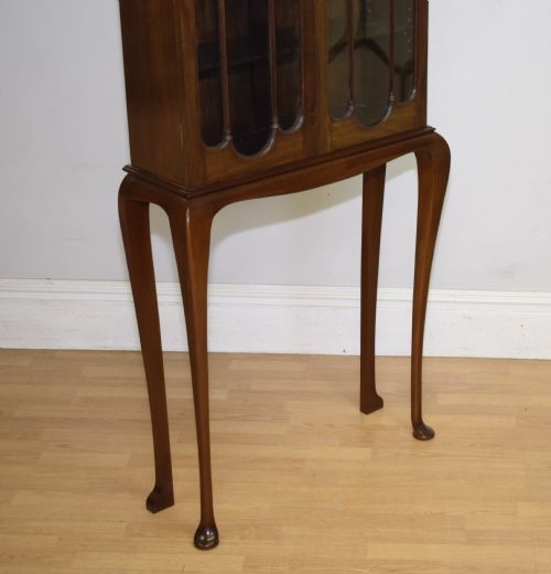 LATE VICTORIAN BOOKCASE ON STAND - ADDITIONAL PHOTO 2