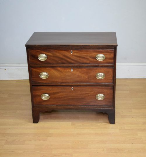 ANTIQUE GEORGIAN CHEST OF DRAWERS - ADDITIONAL PHOTO 1
