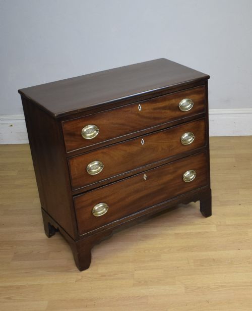 ANTIQUE GEORGIAN CHEST OF DRAWERS - ADDITIONAL PHOTO 7