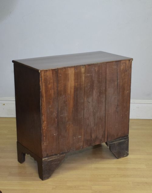 ANTIQUE GEORGIAN CHEST OF DRAWERS - ADDITIONAL PHOTO 10