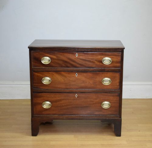 ANTIQUE GEORGIAN CHEST OF DRAWERS - ADDITIONAL PHOTO 11