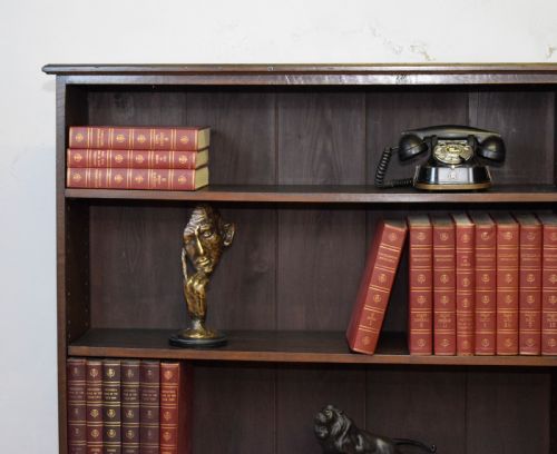 LATE VICTORIAN OAK BOOKCASE - ADDITIONAL PHOTO 3