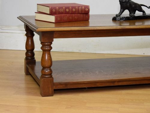 EARLY 20TH CENTURY OAK COFFEE TABLE - ADDITIONAL PHOTO 5
