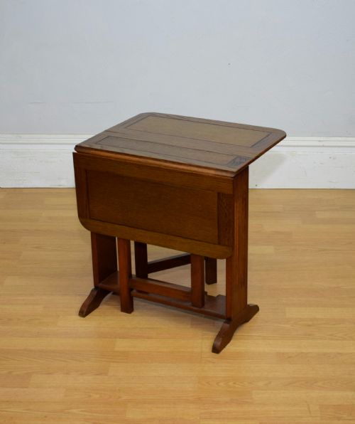 EARLY 20TH CENTURY OAK OCCASIONAL TABLE - ADDITIONAL PHOTO 3