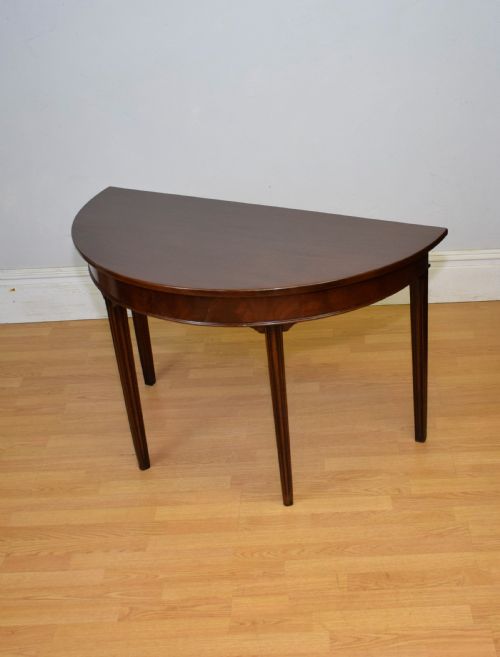 GEORGIAN PERIOD DEMI LUNE TABLE - ADDITIONAL PHOTO 10