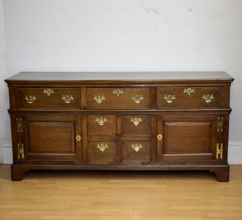 GEORGIAN PERIOD DRESSER BASE - ADDITIONAL PHOTO 1