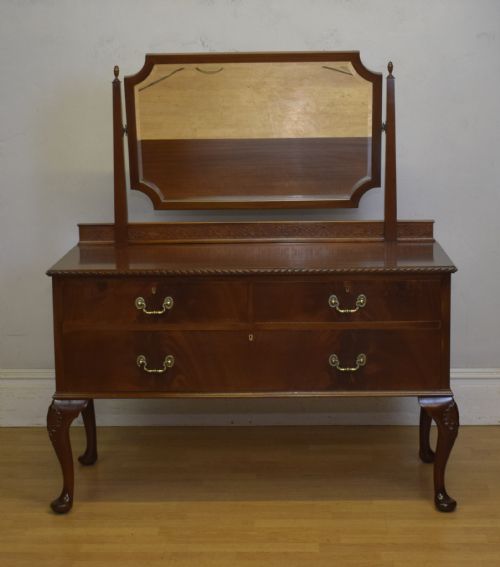 DRESSING TABLE IN MAHOGANY EARLY 20TH CENTURY - ADDITIONAL PHOTO 1