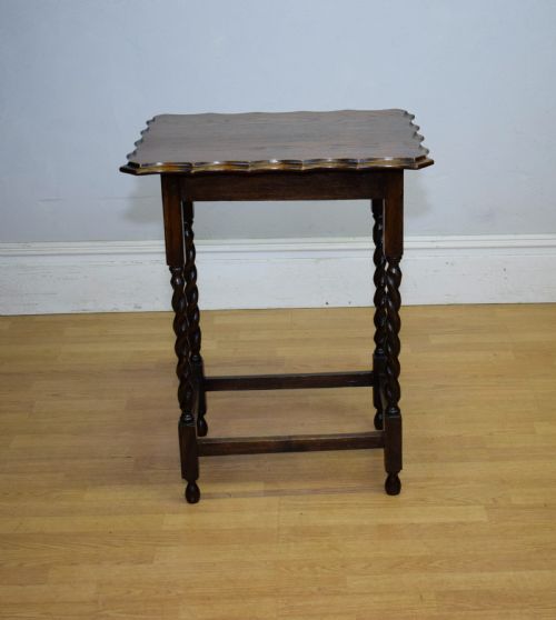 EARLY 20TH CENTURY OAK OCCASIONAL TABLE - ADDITIONAL PHOTO 1
