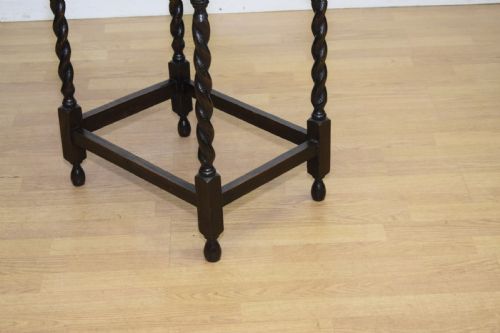 EARLY 20TH CENTURY OAK OCCASIONAL TABLE - ADDITIONAL PHOTO 5