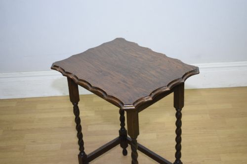 EARLY 20TH CENTURY OAK OCCASIONAL TABLE - ADDITIONAL PHOTO 10
