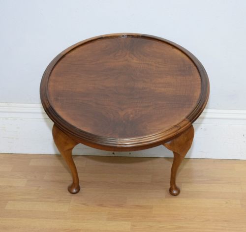 EARLY 20TH CENTURY WALNUT COFFEE TABLE - ADDITIONAL PHOTO 6